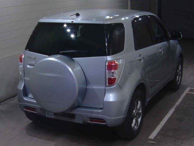 TOYOTA RUSH
