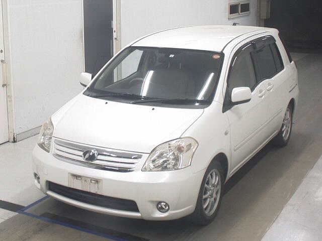 TOYOTA RAUM