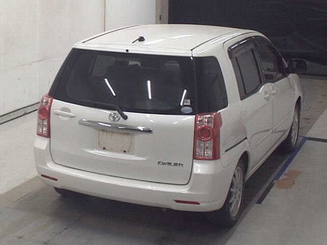 TOYOTA RAUM