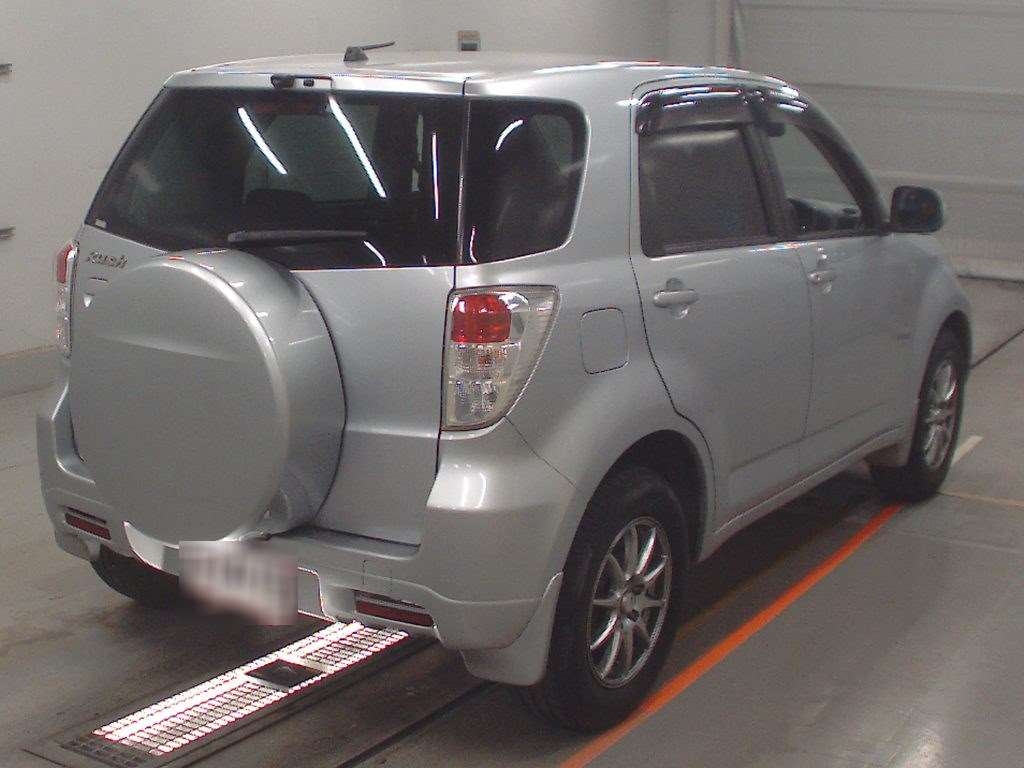 TOYOTA RUSH