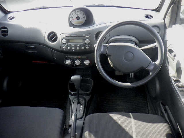 DAIHATSU ESSE