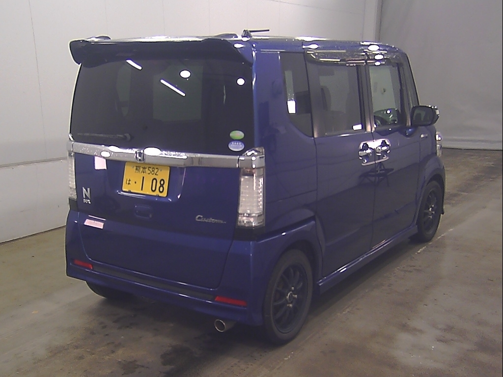 HONDA N-BOX