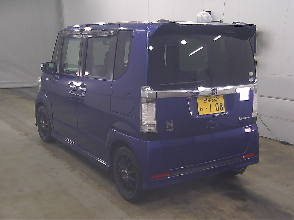 HONDA N-BOX