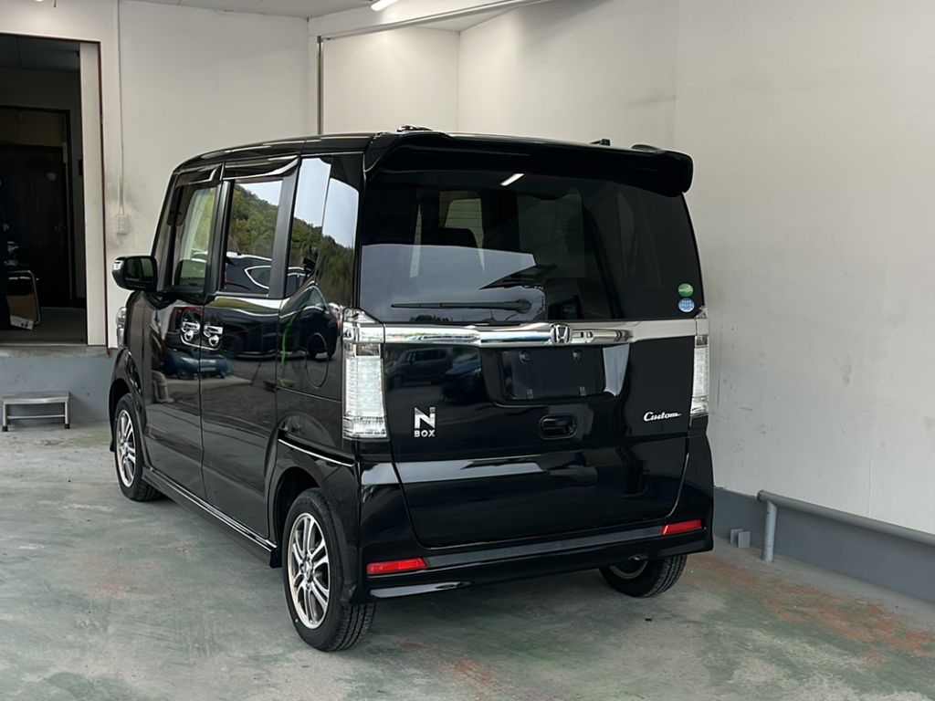HONDA N-BOX