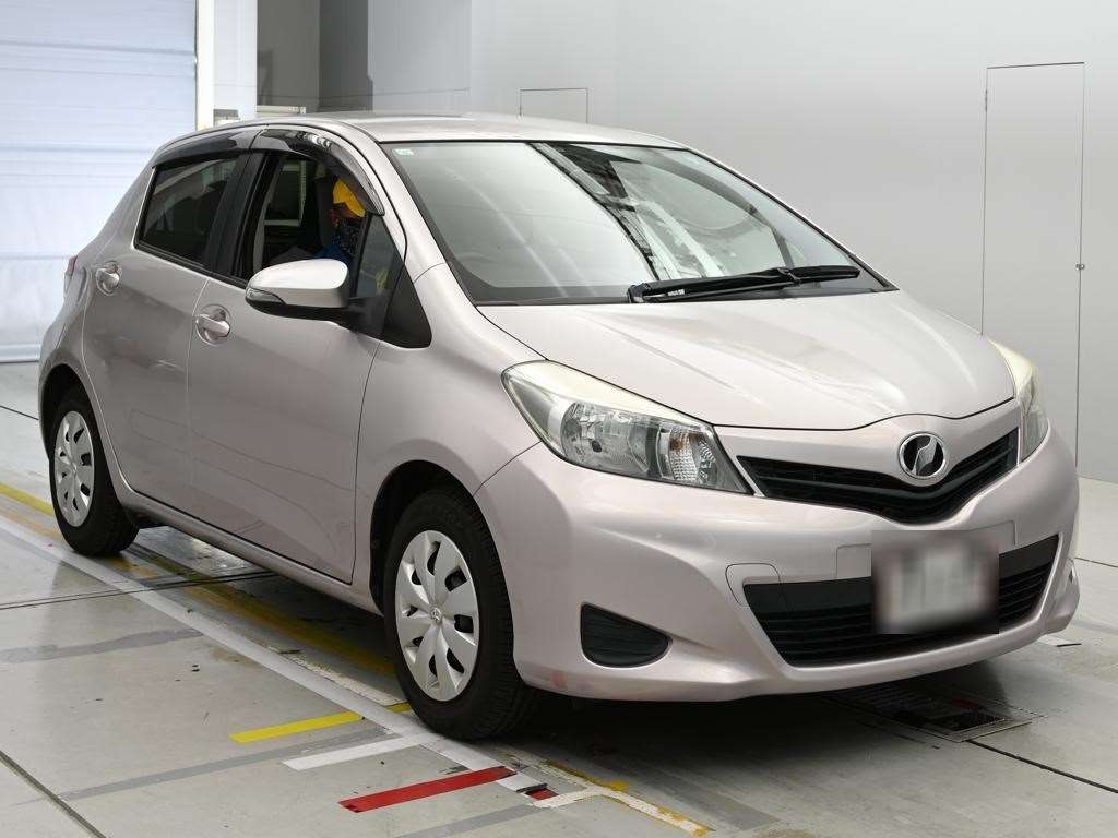 TOYOTA VITZ