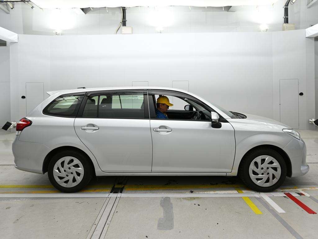 TOYOTA COROLLA FIELDER