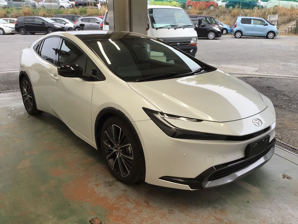 TOYOTA PRIUS