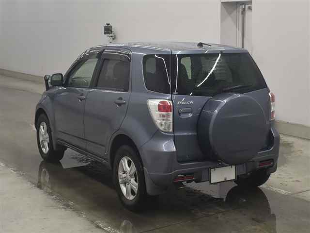TOYOTA RUSH