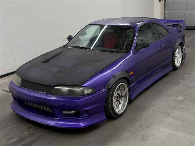 NISSAN SKYLINE
