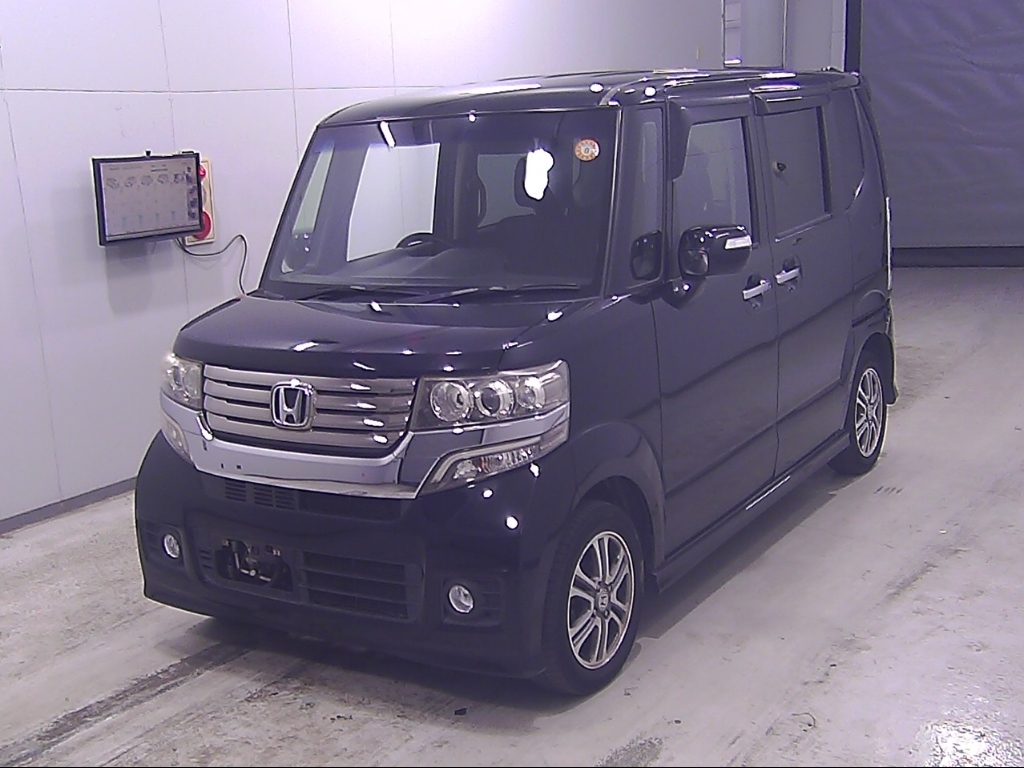 HONDA N-BOX