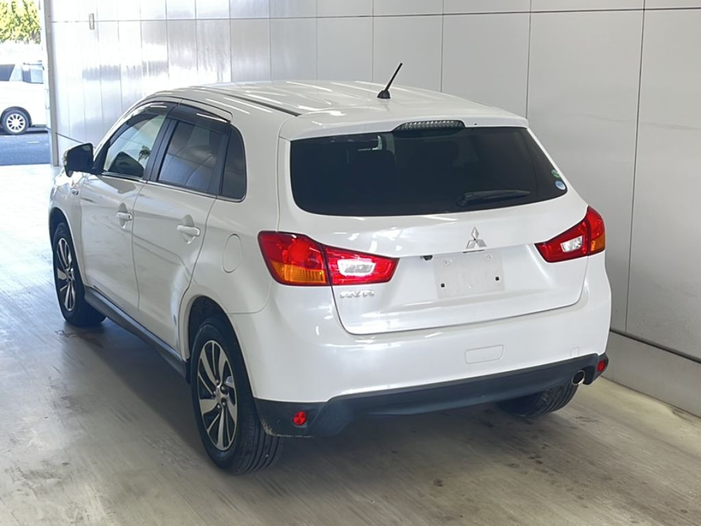 MITSUBISHI RVR