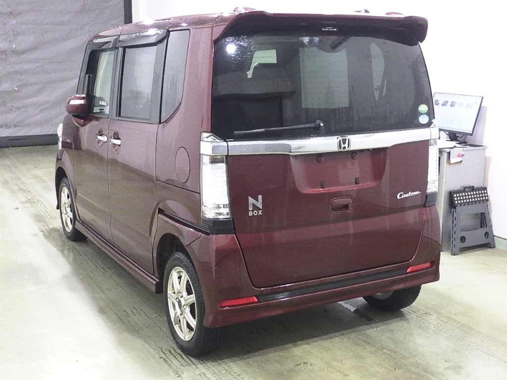 HONDA N-BOX
