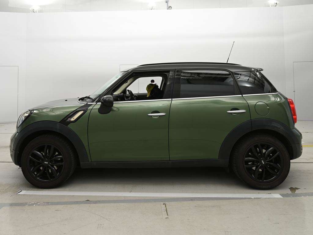 MINI CROSSOVER