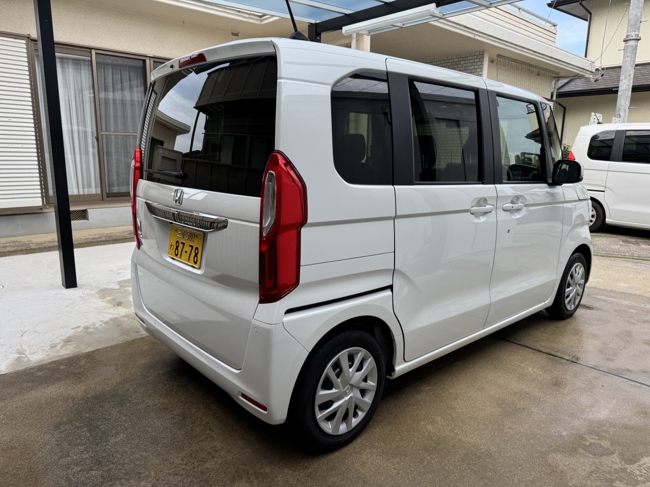 HONDA N-BOX