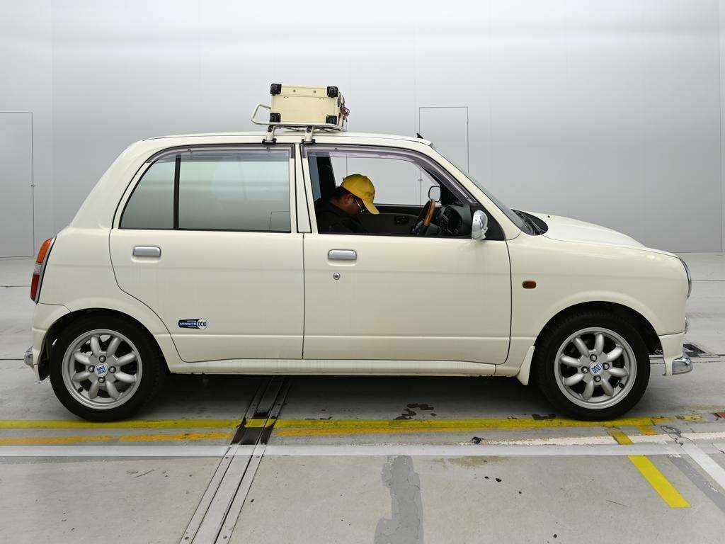 DAIHATSU MIRA GINO