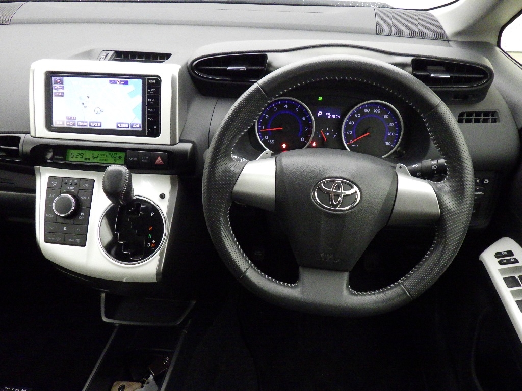 TOYOTA WISH