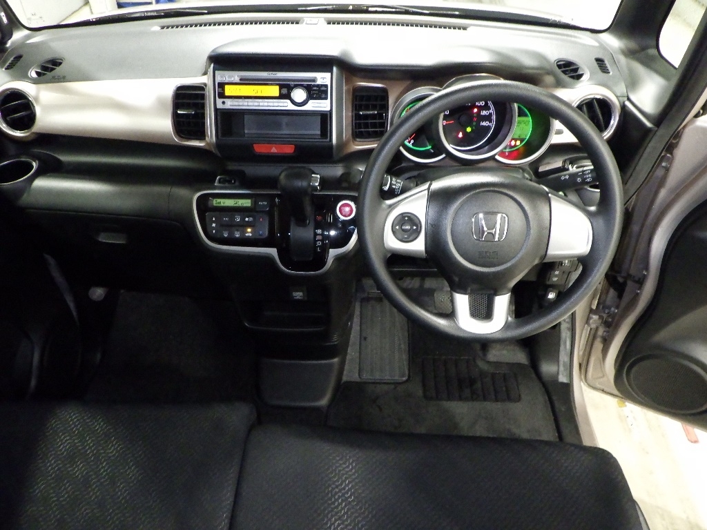 HONDA N-BOX