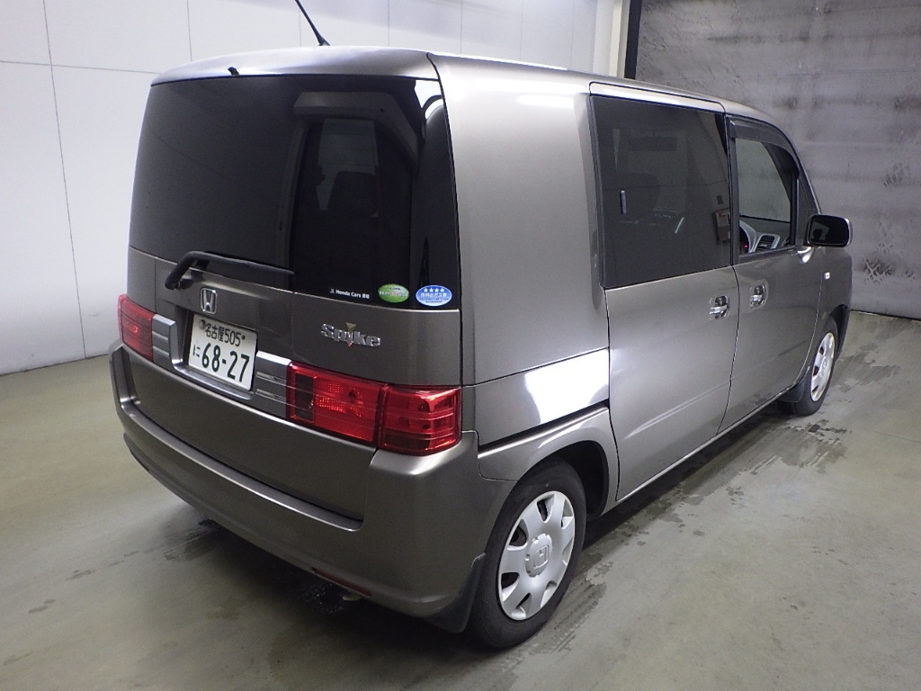 HONDA MOBILIO SPIKE