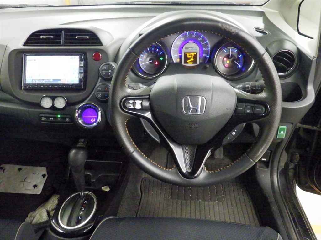 HONDA FIT SHUTTLE