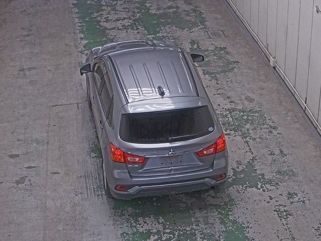 MITSUBISHI RVR