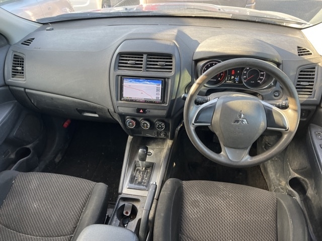MITSUBISHI RVR