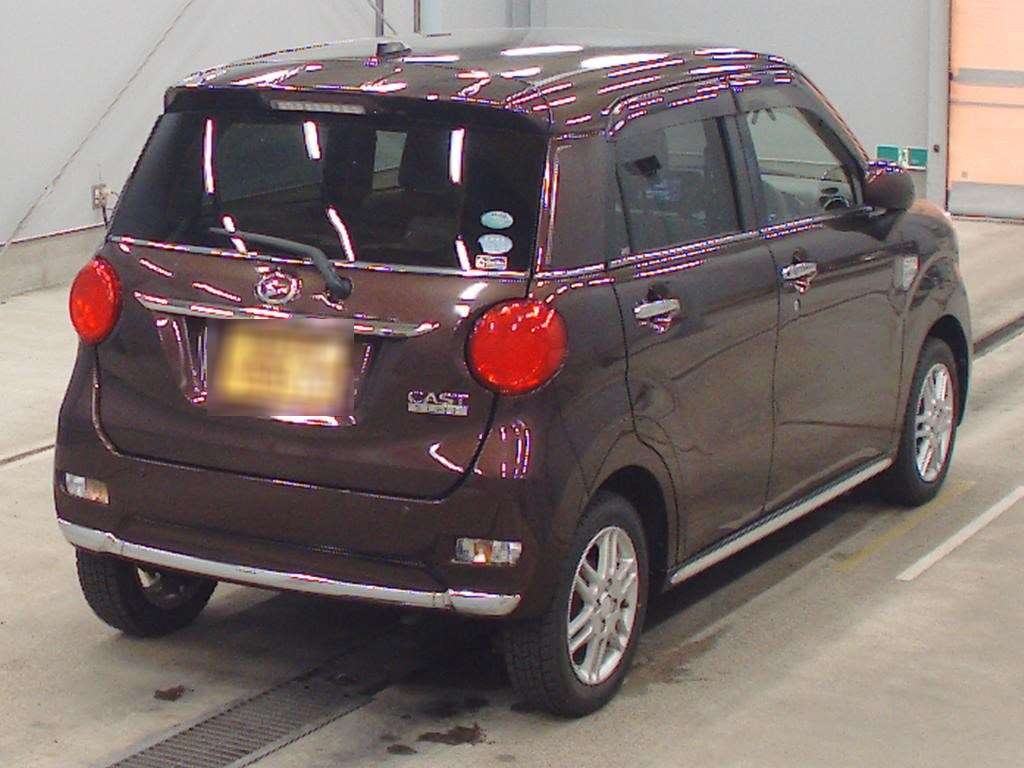 DAIHATSU CAST
