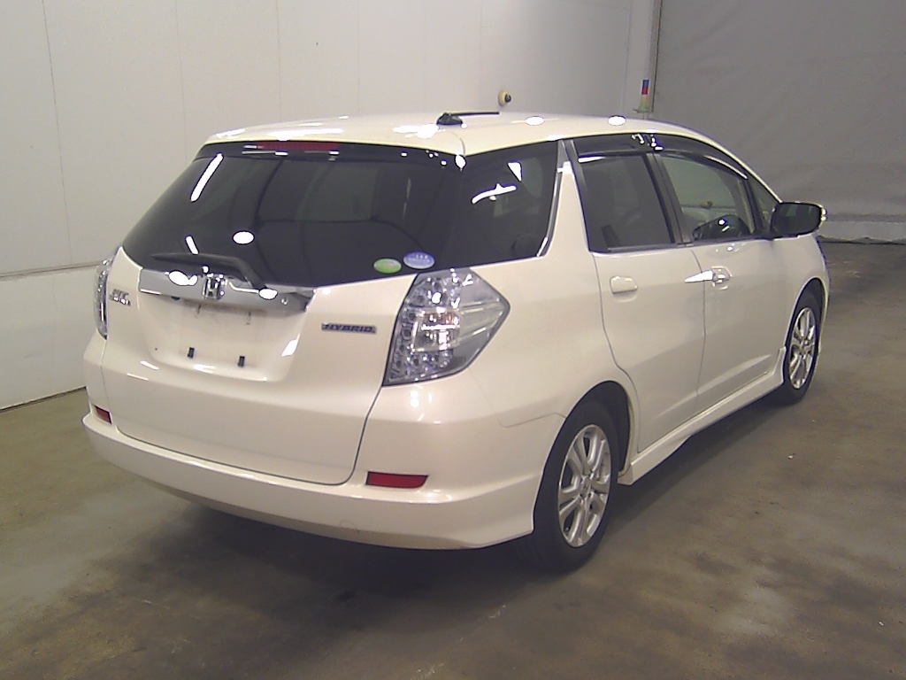 HONDA FIT SHUTTLE