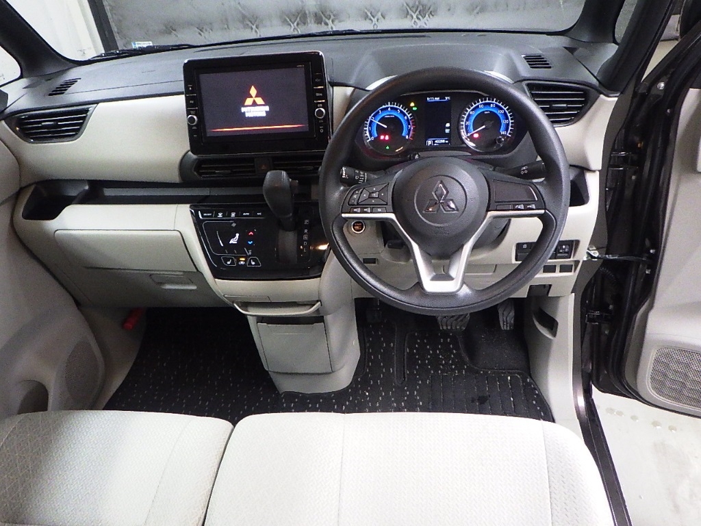 MITSUBISHI EK SPACE