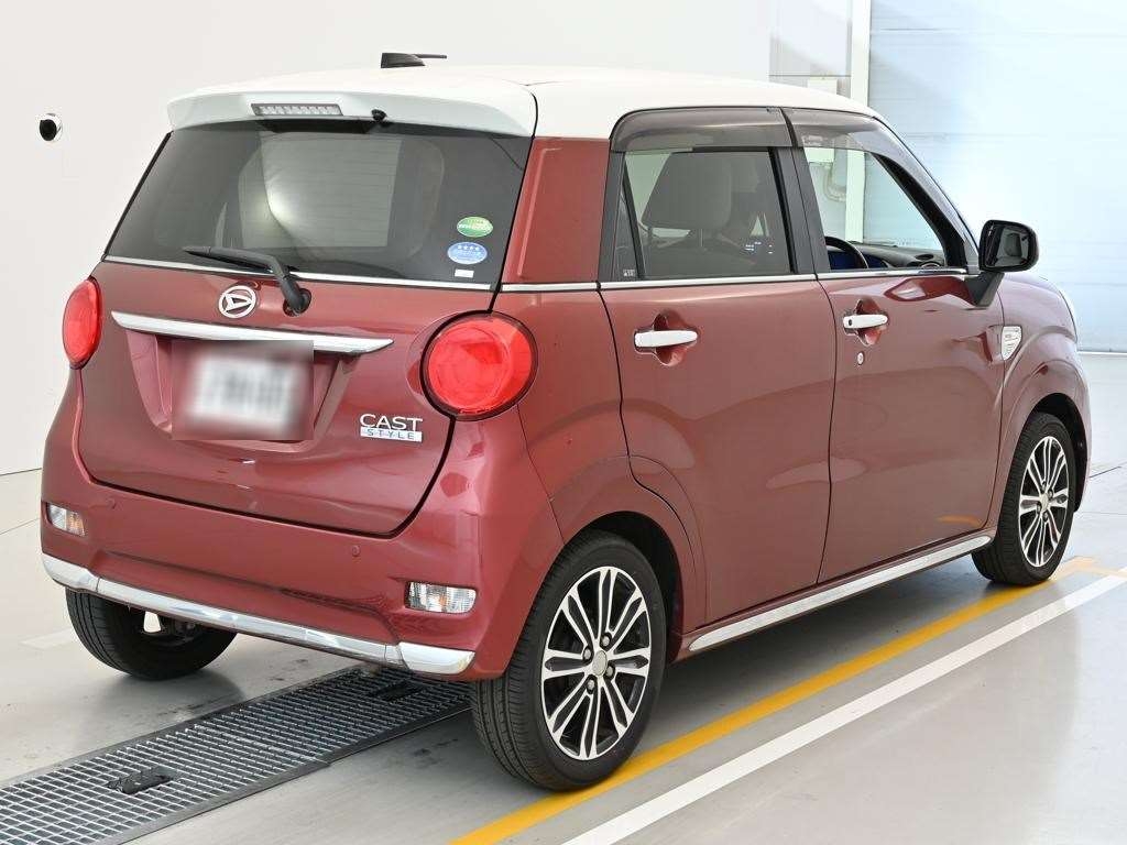 DAIHATSU CAST