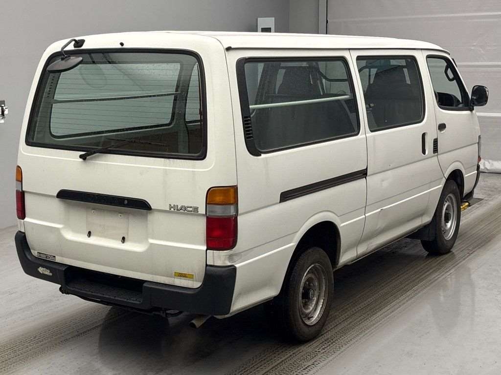 TOYOTA REGIUS ACE