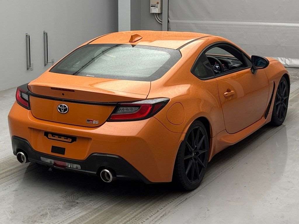 TOYOTA GR 86