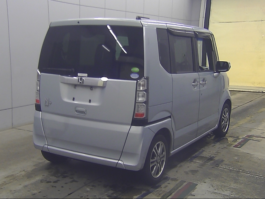 HONDA N-BOX+