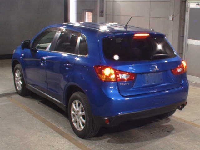 MITSUBISHI RVR