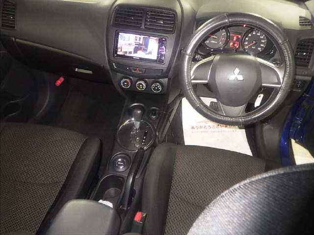 MITSUBISHI RVR