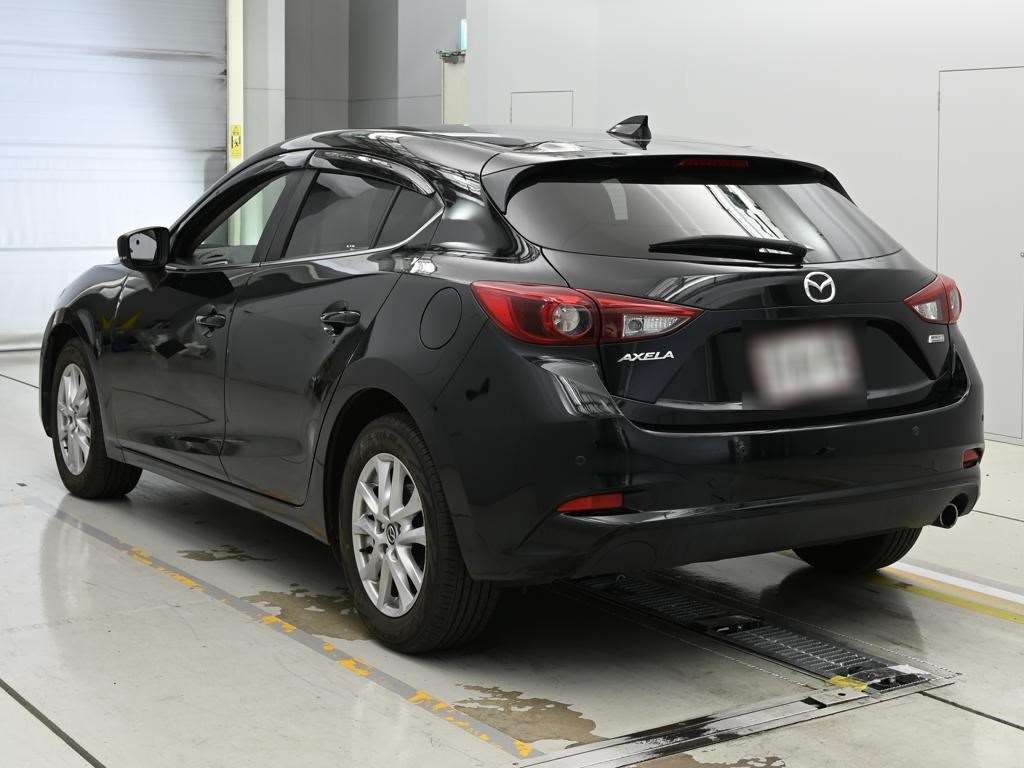 MAZDA AXELA