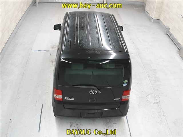 TOYOTA PIXIS SPACE