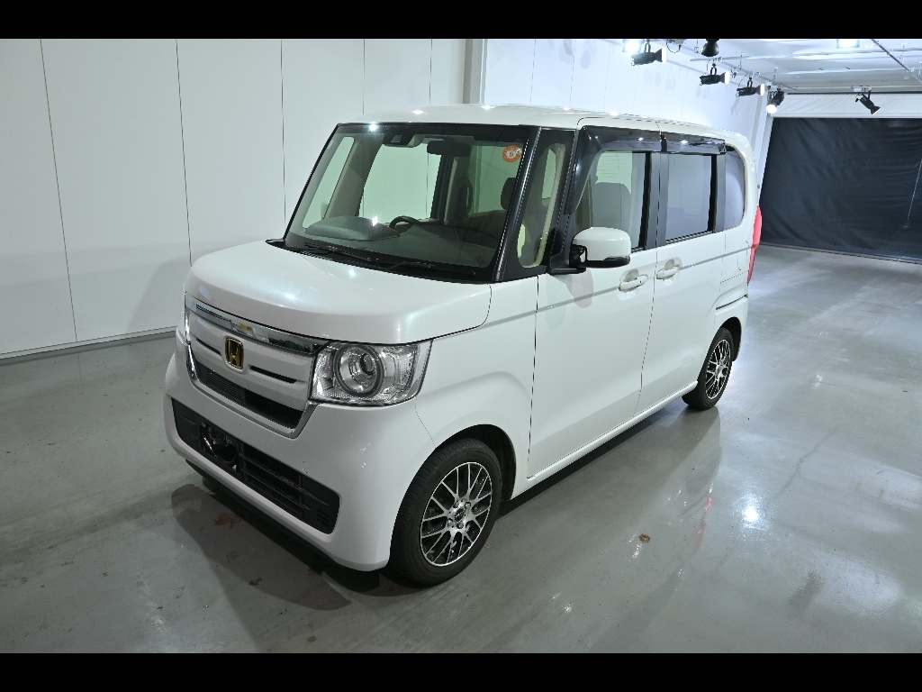 HONDA N-BOX