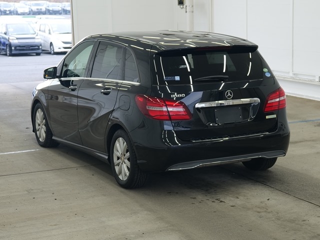 MERCEDES-BENZ B-CLASS