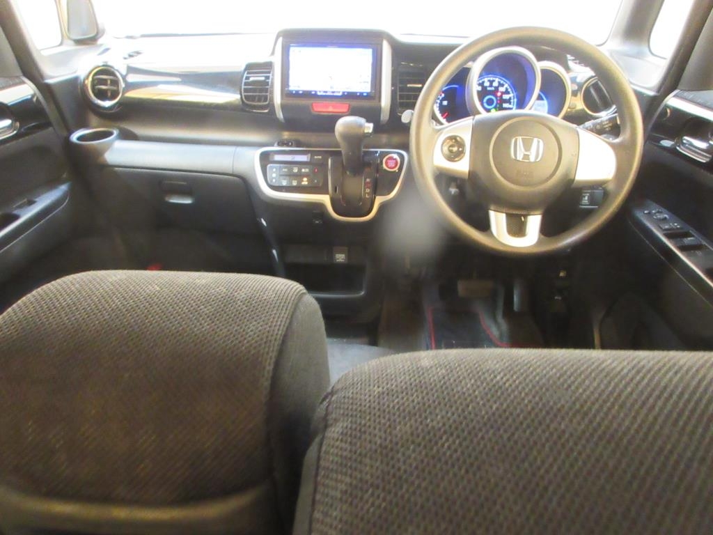 HONDA N-BOX