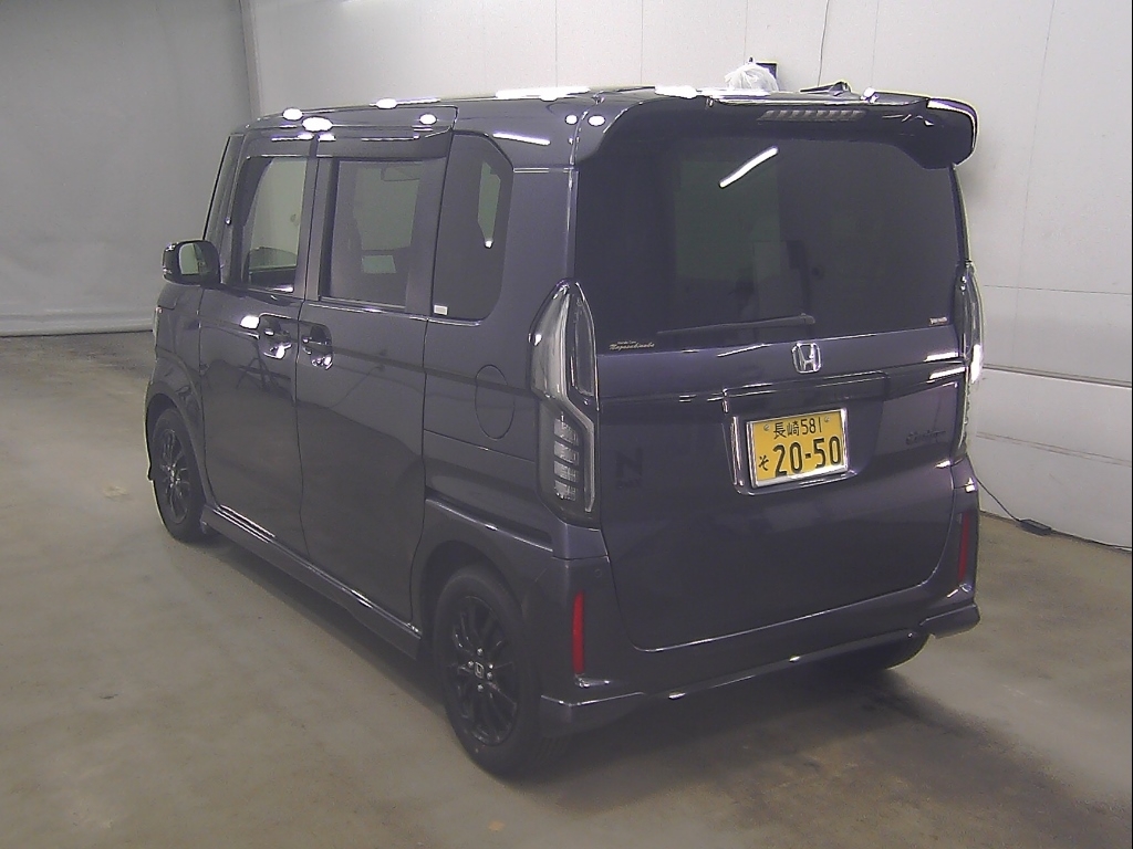 HONDA N-BOX