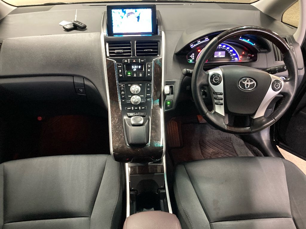 TOYOTA SAI