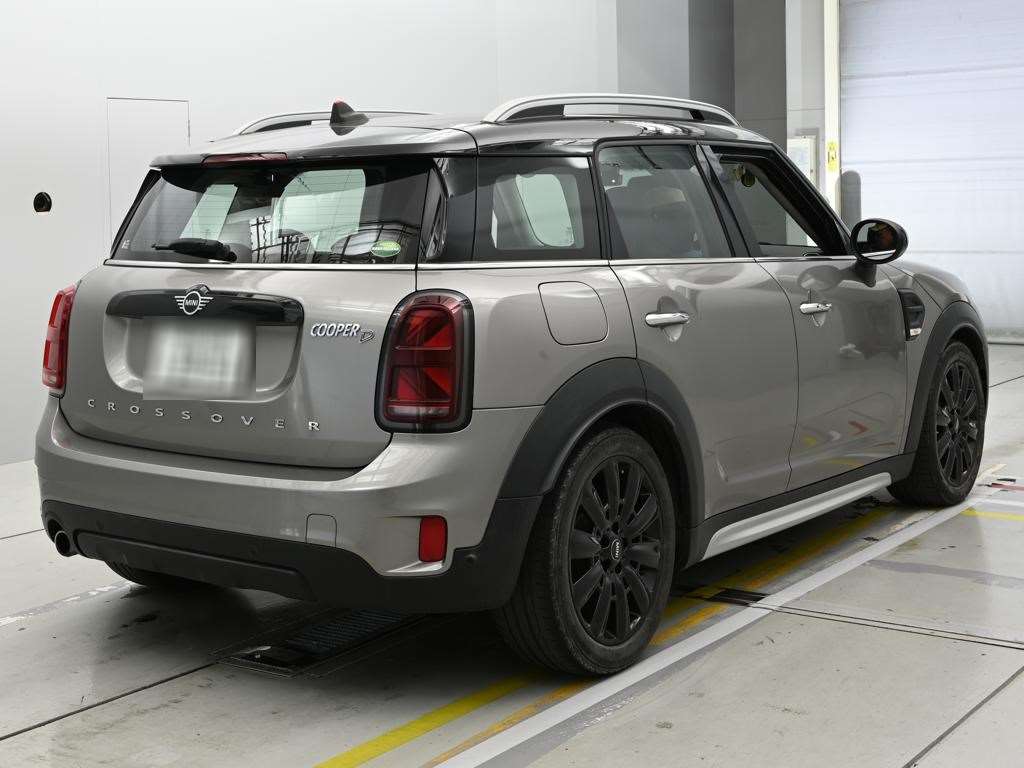 MINI CROSSOVER