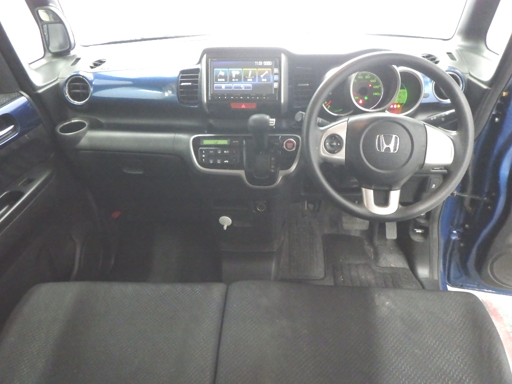 HONDA N-BOX+