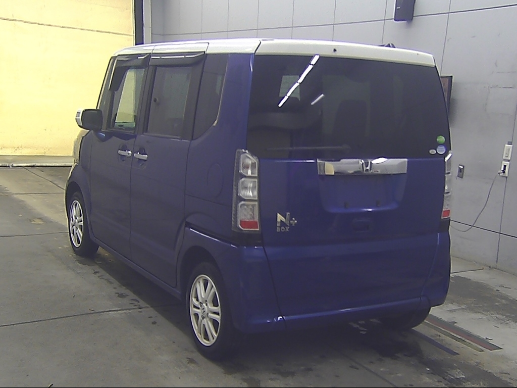 HONDA N-BOX+