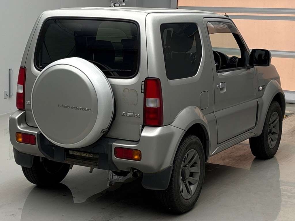 SUZUKI JIMNY SIERRA
