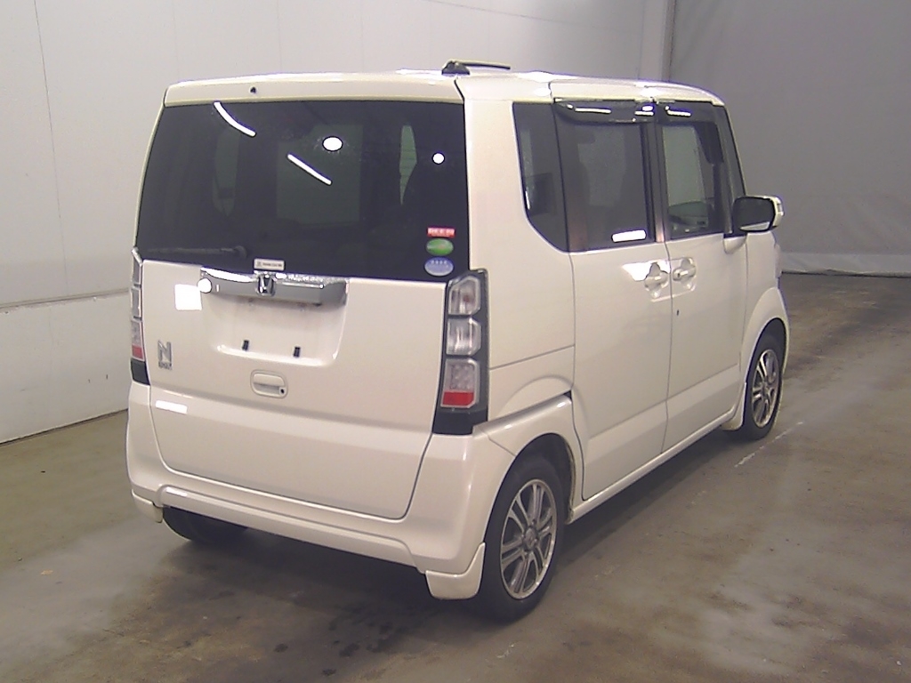 HONDA N-BOX