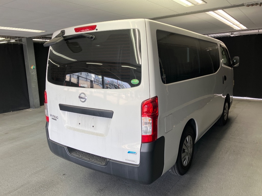 NISSAN NV350 CARAVAN