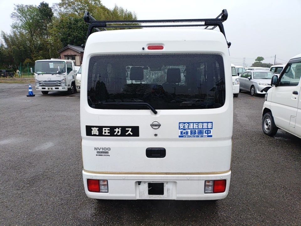 NISSAN NV100 CLIPPER