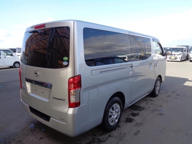 NISSAN NV350 CARAVAN