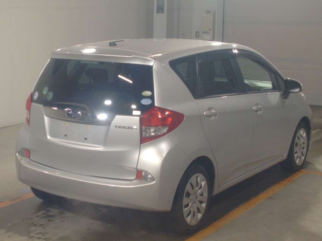 SUBARU TREZIA